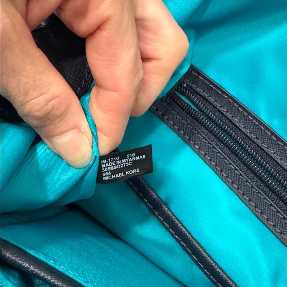 Michael Kors Kelsey teal aquamarine medium nylon tote bag - Picture 11 of 11